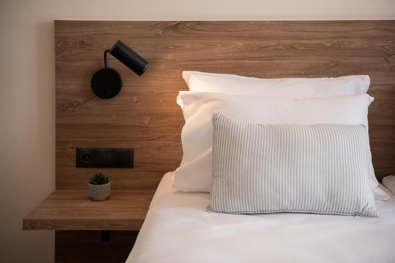 Amphitrite Hotel Hriszí Aktí Haniá Kültér fotó